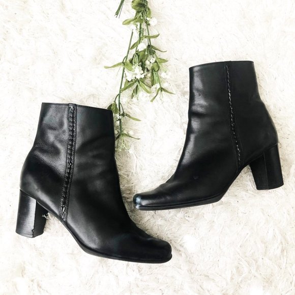 Vintage Shoes - Black Leather Square Toe Heeled Booties 8 1/2